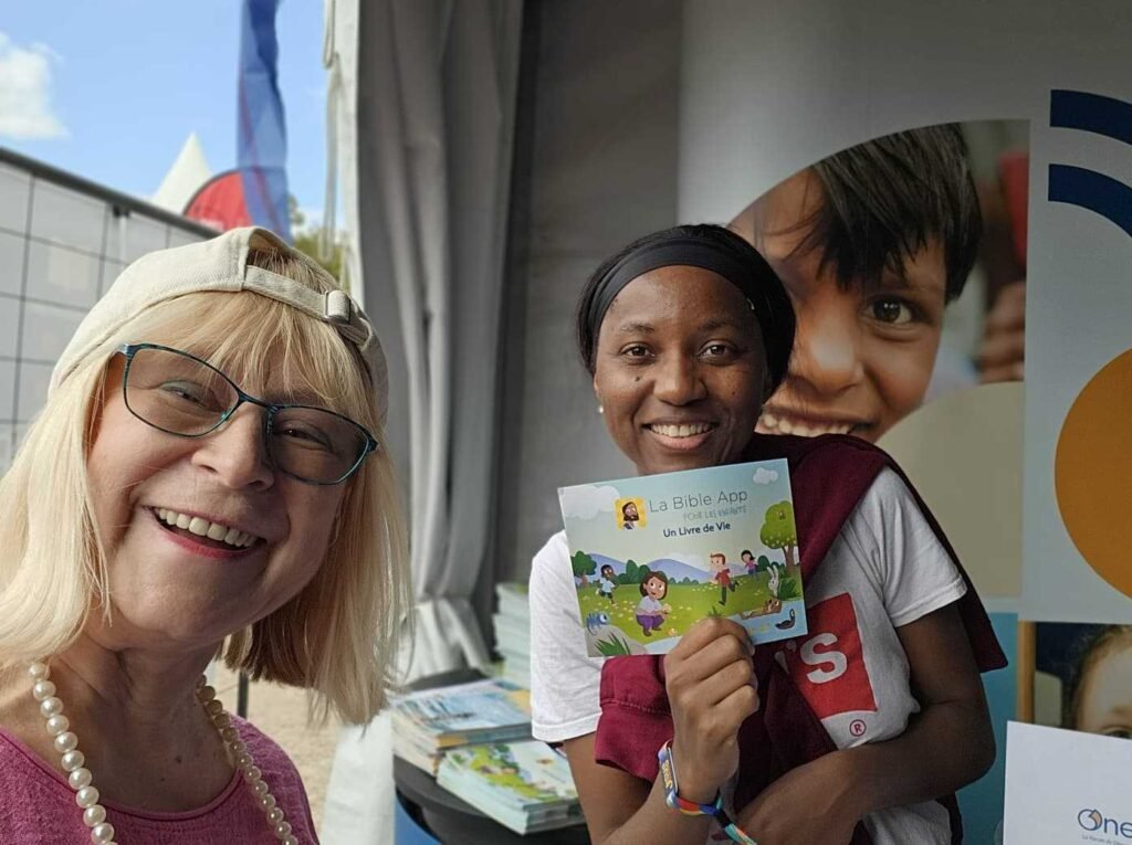 Martina avec une bénévole au Jesus Festival